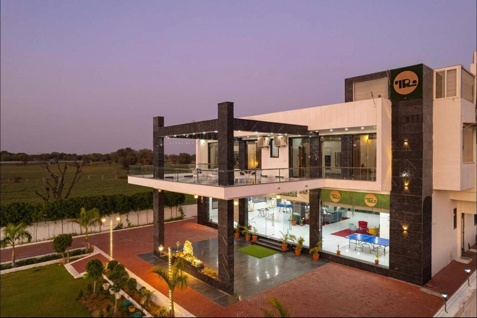 Iris Heaven'Z By Radha Rani Resort Jaipur Exteriör bild